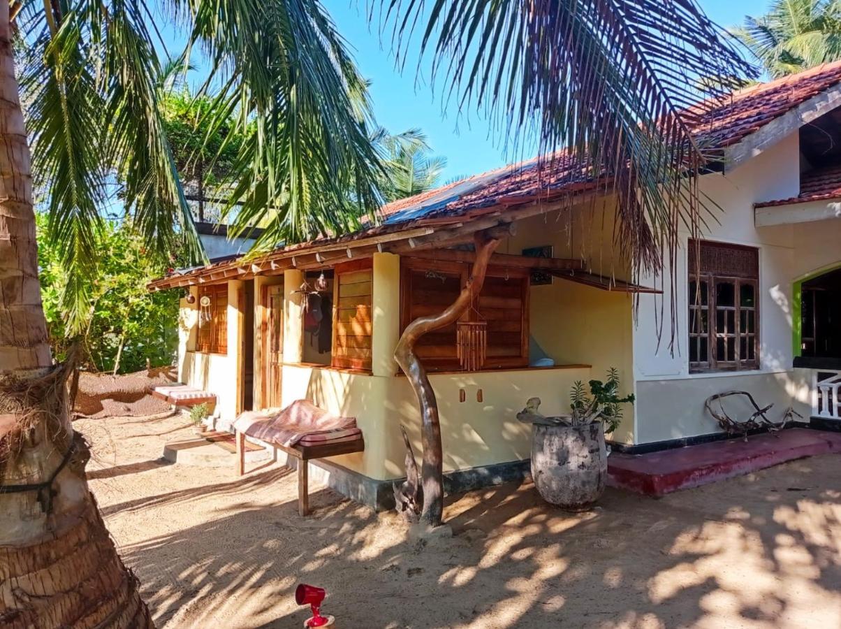 Bed and Breakfast Kite House Cafe Калпітія Екстер'єр фото